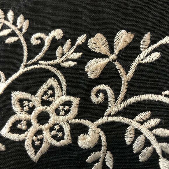 Paraphrase Dress Women 4 Black Floral Flare Dress Fully Lined Embroidered - Picture 8 of 12